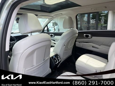 Certified 2024 Kia Sorento SX AWD/4WD image 20
