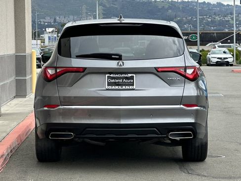 Certified 2023 Acura MDX FWD w/ Technology Package image 6