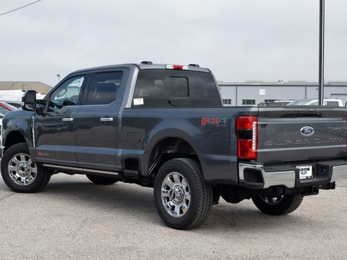 New 2026 Ford F250 Lariat w/ Lariat Ultimate Package image 4