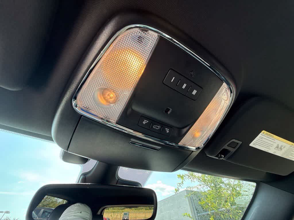 Used 2019 Jeep Grand Cherokee Trailhawk AWD/4WD image 19