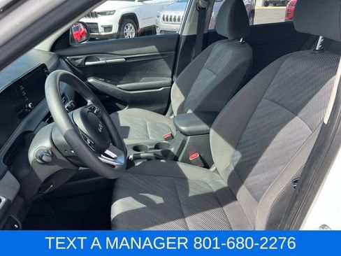 Used 2024 Kia Seltos LX AWD/4WD image 17