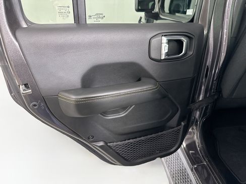 Used 2025 Jeep Wrangler Unlimited Sahara AWD/4WD image 24