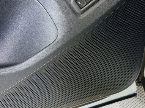 New 2026 Volkswagen Tiguan SE R-Line FWD image 20