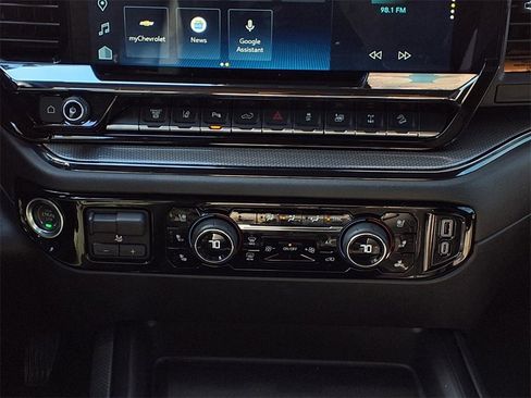 Used 2025 Chevrolet Silverado 2500 ZR2 image 15