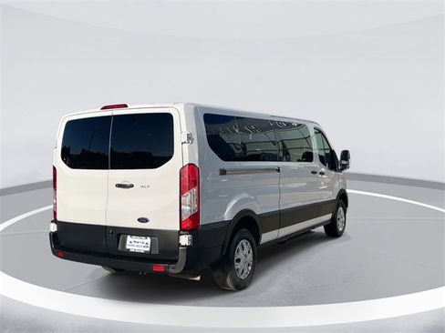 Certified 2022 Ford Transit 350 XLT image 5