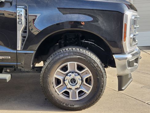 Used 2024 Ford F250 Lariat image 10