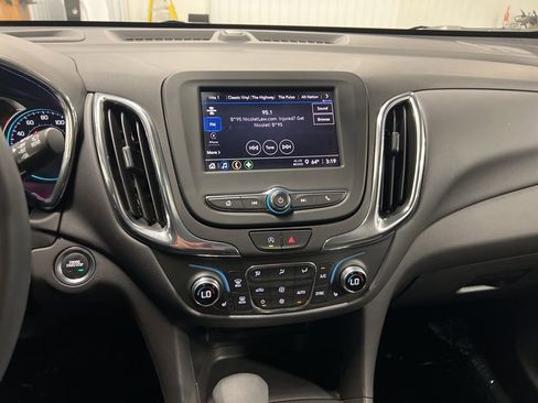 Certified 2023 Chevrolet Equinox LT AWD/4WD image 17