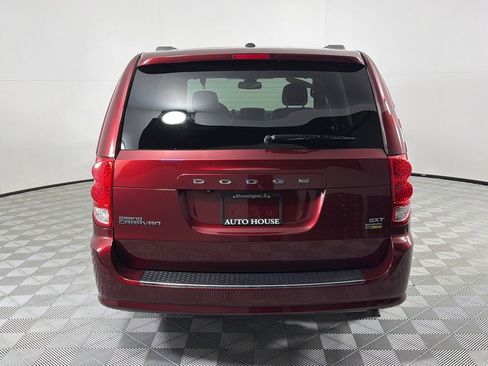Used 2019 Dodge Grand Caravan SXT FWD image 6