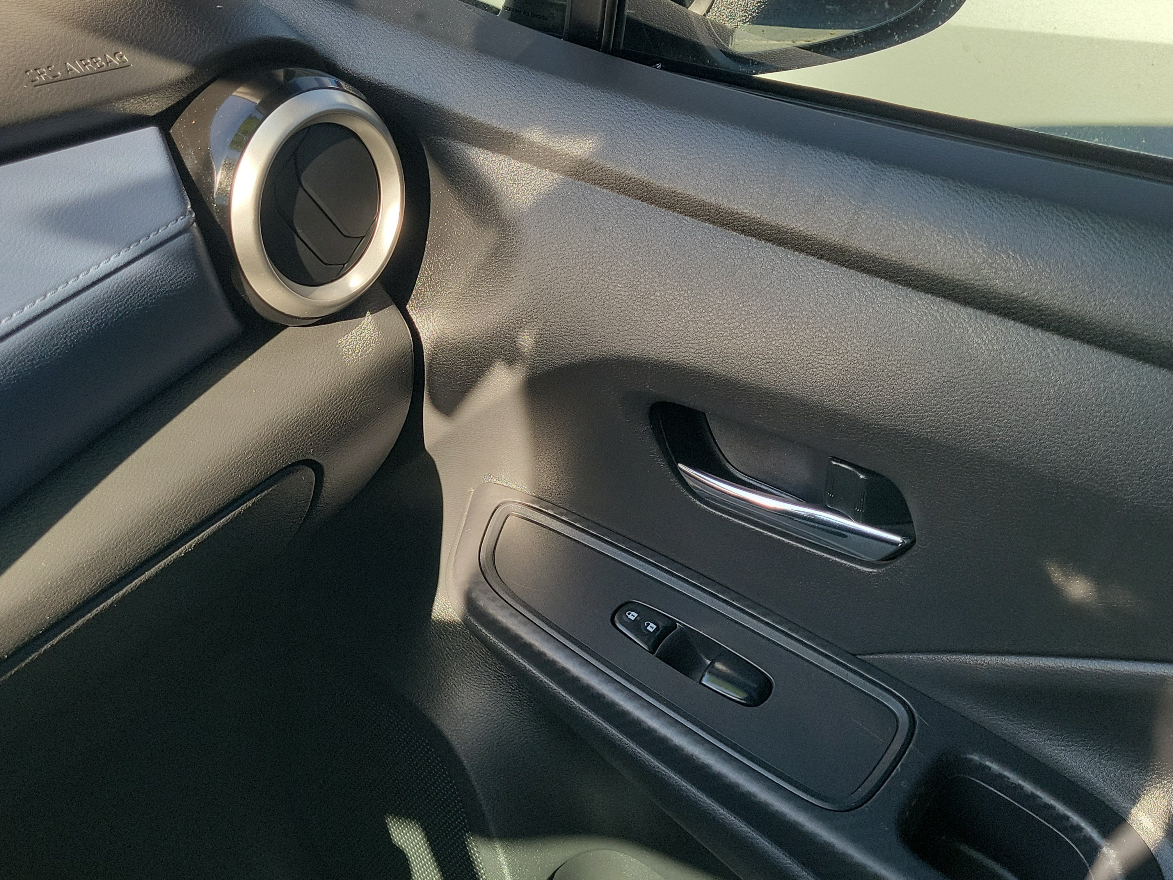 Certified 2023 Nissan Versa SV FWD image 29