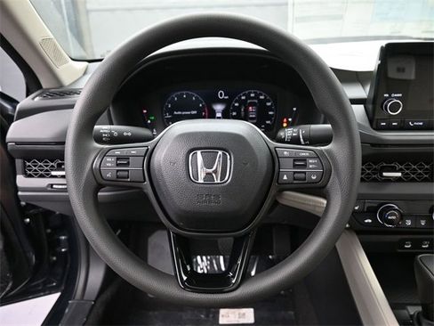 New 2025 Honda Accord SE image 17