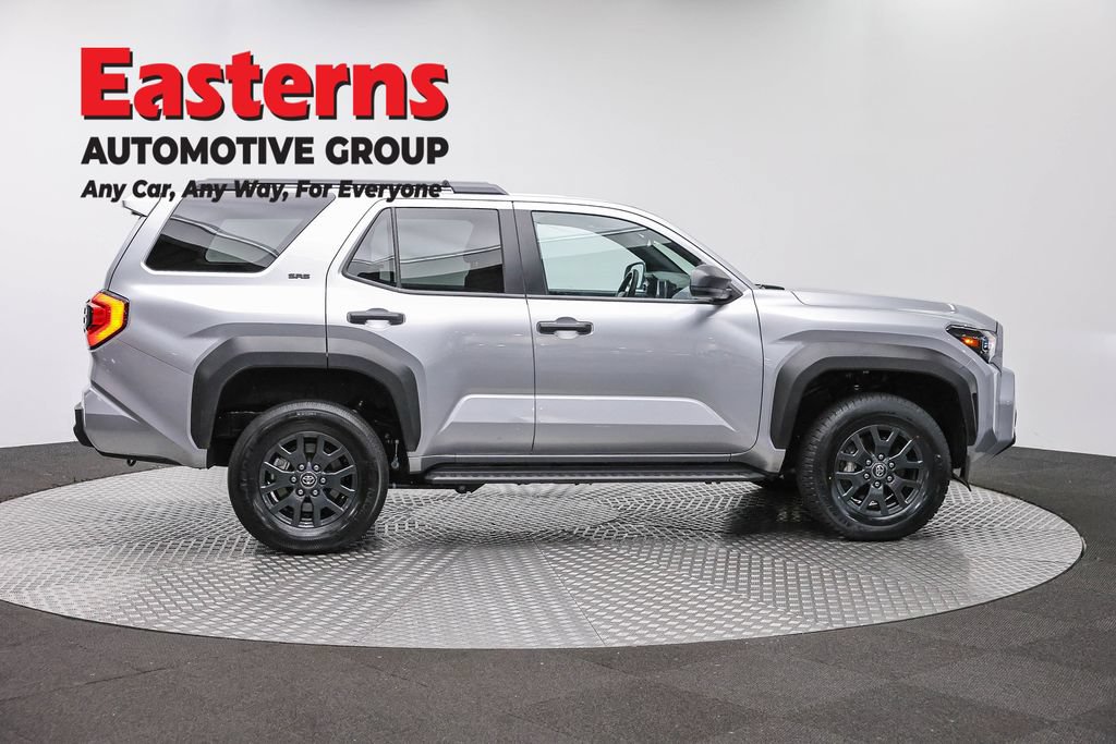 Used 2025 Toyota 4Runner SR5 AWD/4WD image 4