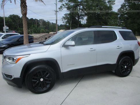 Used 2017 GMC Acadia SLT FWD image 12