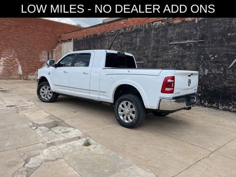 Used 2022 RAM 2500 Limited AWD/4WD image 3