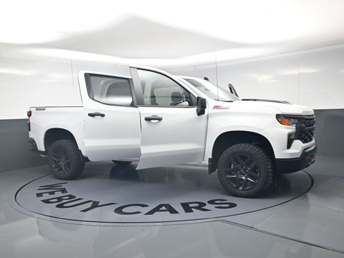 Used 2024 Chevrolet Silverado 1500 Custom Trail Boss w/ LPO, Dark Essentials Package AWD/4WD image 24