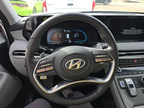 Used 2025 Hyundai Palisade SEL FWD image 4