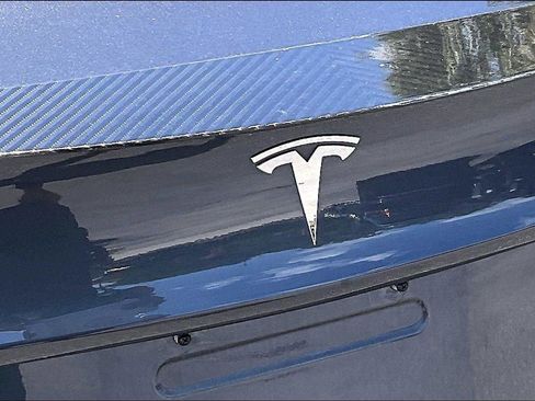 Used 2018 Tesla Model 3 Long Range image 23
