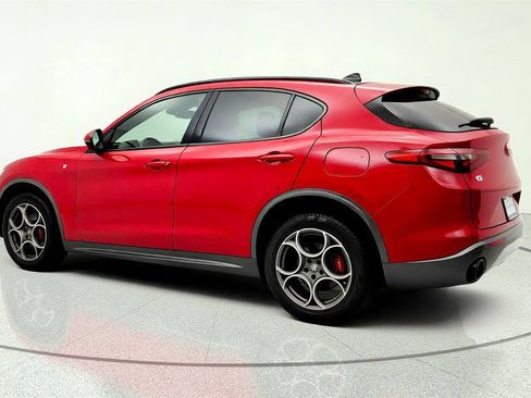 Used 2022 Alfa Romeo Stelvio Ti AWD/4WD image 7