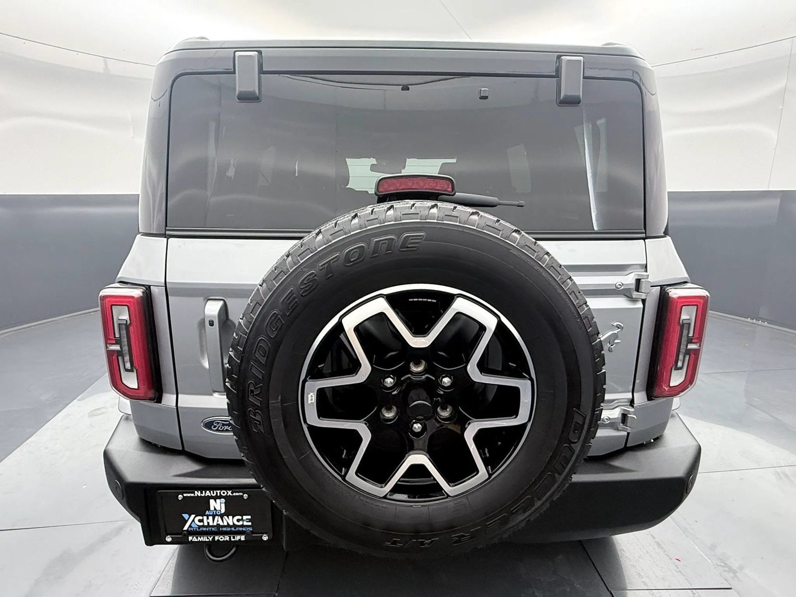 Used 2024 Ford Bronco Outer Banks AWD/4WD image 6