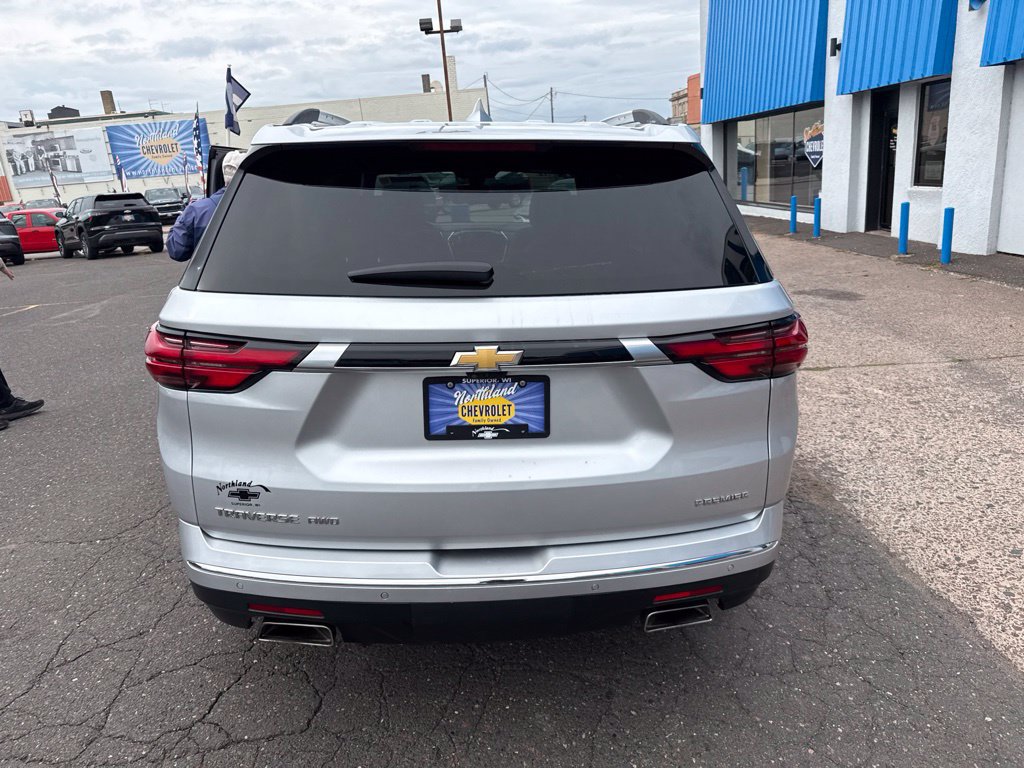 Used 2022 Chevrolet Traverse Premier w/ LPO, Floor Liner Package AWD/4WD image 13