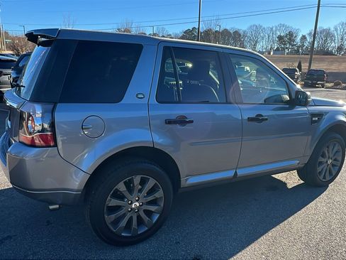 Used 2013 Land Rover LR2 image 8