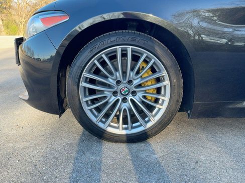 Used 2018 Alfa Romeo Giulia Ti w/ Quick Order Package 22X Lusso image 11