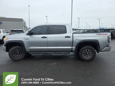 Used 2015 Toyota Tundra SR5 w/ TRD Off Road Package image 10