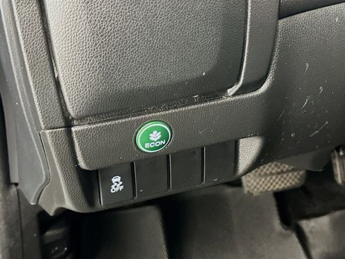 Used 2016 Honda Fit EX-L image 17