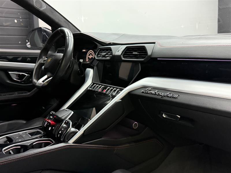 Used 2019 Lamborghini Urus AWD/4WD image 19