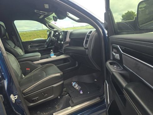 Used 2022 RAM 3500 Laramie AWD/4WD image 13