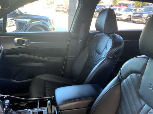 Used 2024 Kia Sorento SX Prestige image 27