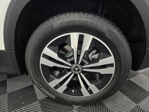 Certified 2025 Mercedes-Benz GLB 250 4MATIC image 20