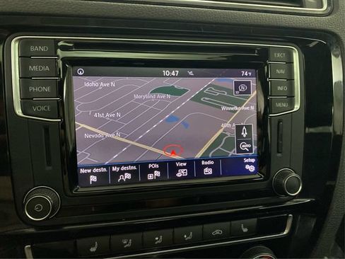 Used 2017 Volkswagen Jetta SEL FWD image 31
