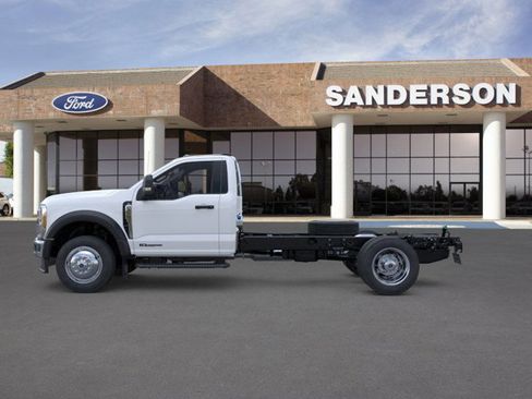 New 2025 Ford F450 XL image 4