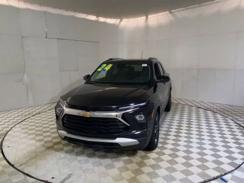 Used 2024 Chevrolet TrailBlazer LT FWD image 6