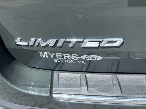 Used 2023 Ford Explorer Limited w/ Limited Technology Package AWD/4WD image 10