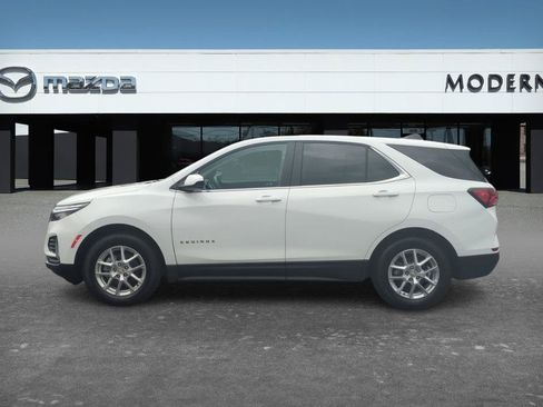 Used 2024 Chevrolet Equinox LT FWD image 2