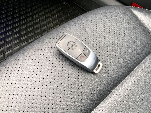 Certified 2021 Mercedes-Benz C 300 4MATIC Sedan image 15