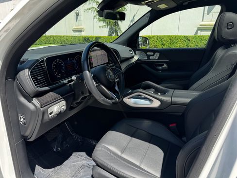 Used 2024 Mercedes-Benz GLS 450 450 4MATIC image 11