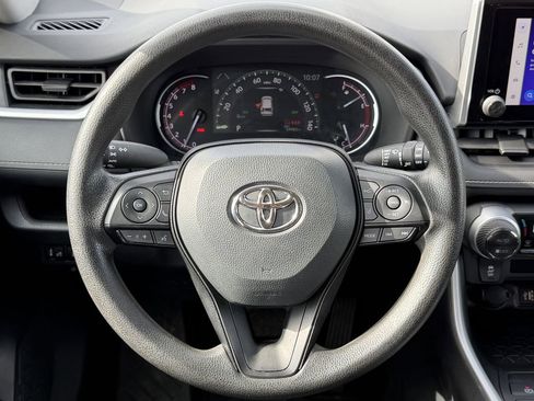 Used 2024 Toyota RAV4 XLE FWD image 15