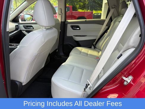 Used 2025 Nissan Rogue SV w/ SV Premium Package AWD/4WD image 21