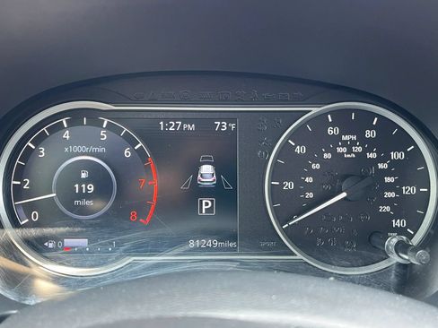Used 2020 Nissan Kicks SR FWD image 11