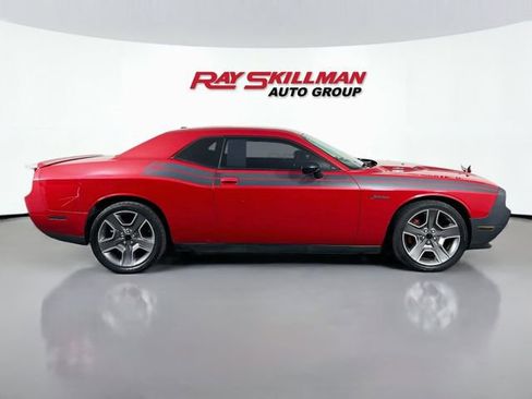 Used 2012 Dodge Challenger R/T RWD image 5