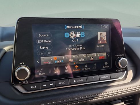 Used 2024 Nissan Rogue S FWD image 18