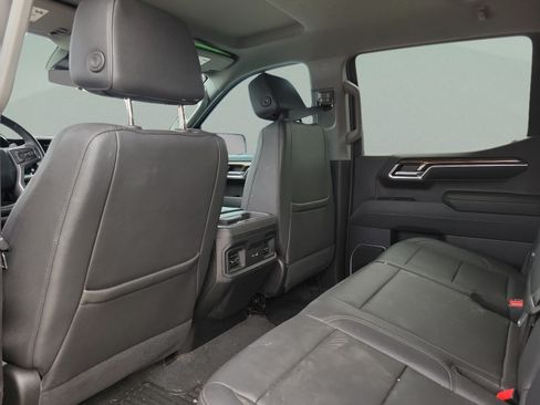 Used 2023 Chevrolet Silverado 1500 RST w/ Convenience Package II RWD image 5