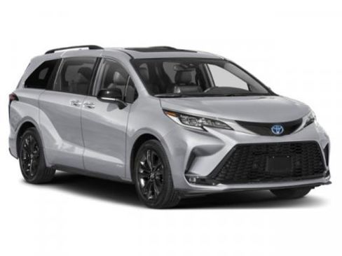 New 2026 Toyota Sienna XSE image 10