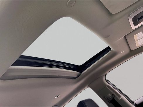 Certified 2025 Honda HR-V EX-L image 25