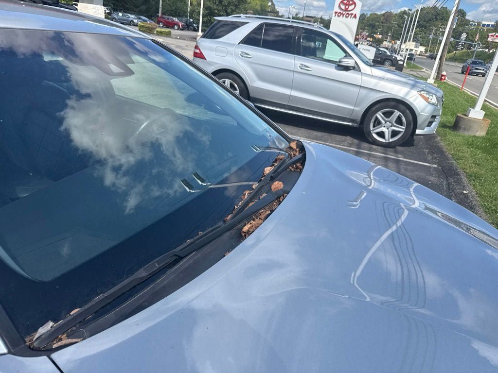 Used 2018 Toyota Camry XLE FWD image 11