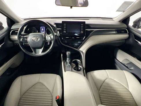 Used 2023 Toyota Camry SE image 29