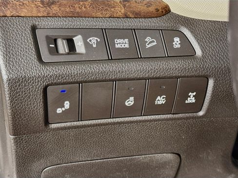 Used 2018 Hyundai Santa Fe Limited AWD/4WD image 10