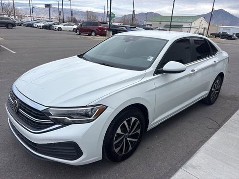 Used 2024 Volkswagen Jetta S image 3